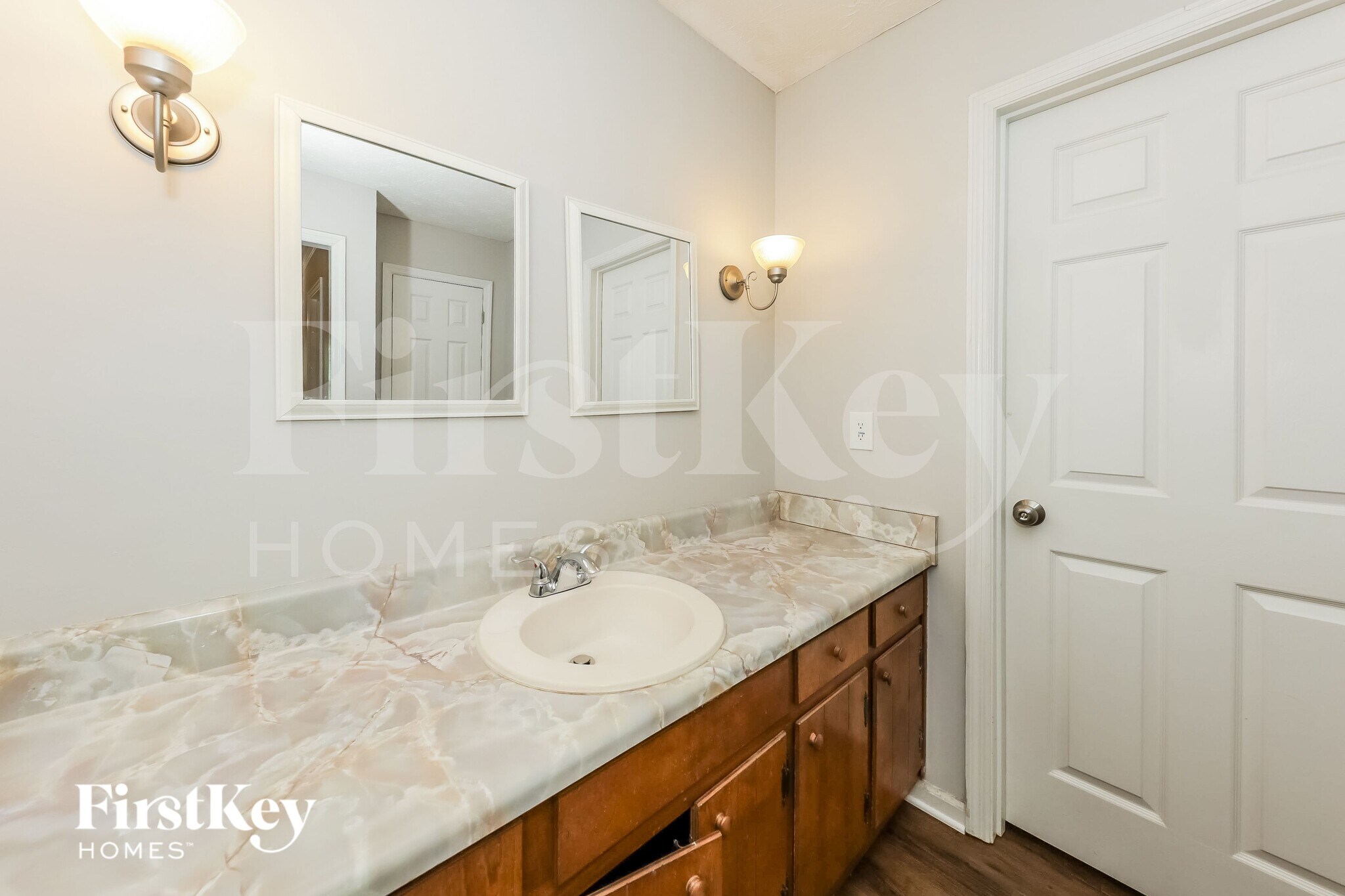 Building Photo - 2902 Moorings Pkwy SW