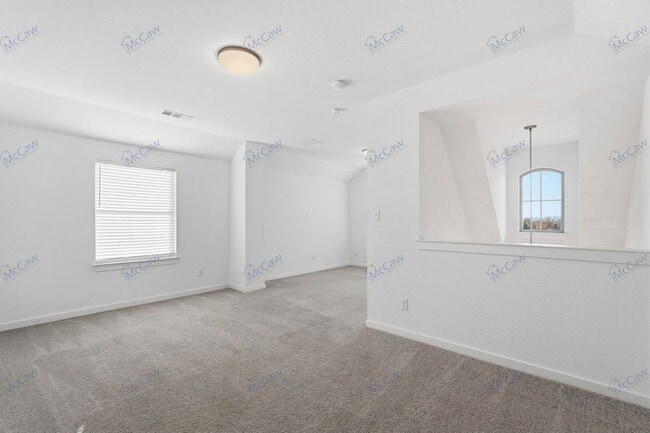 Building Photo - 5737 Miriam Dr