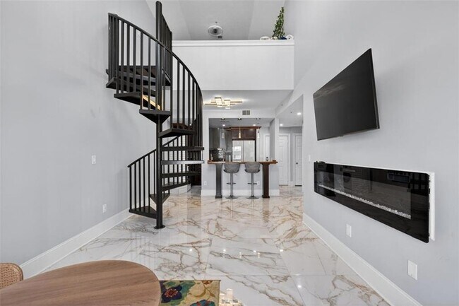 Building Photo - 1074 Peachtree Walk NE