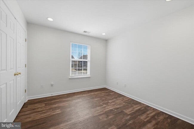 Building Photo - 1975 Cidermill Ln