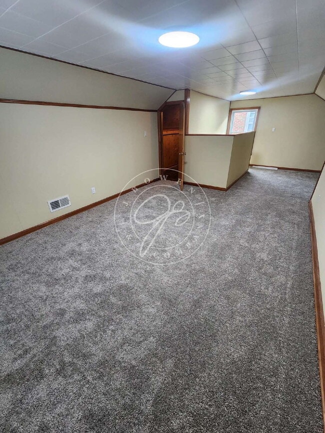 Building Photo - Charming 3-Bed Home with Finished Basement and large dormer!