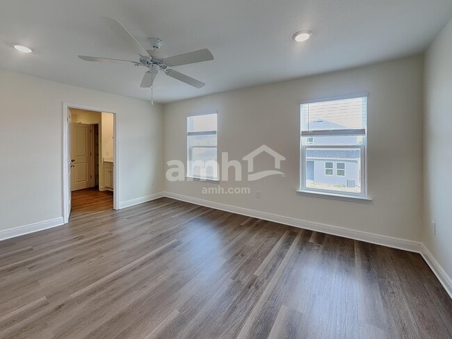 Building Photo - 5954 River Farm Ave