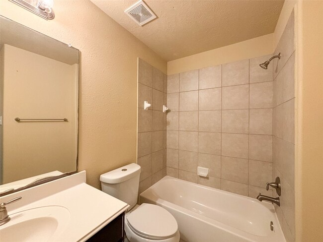 Building Photo - 2815 Defoe Drive