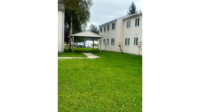 Building Photo - 424 E Dogwood Ave