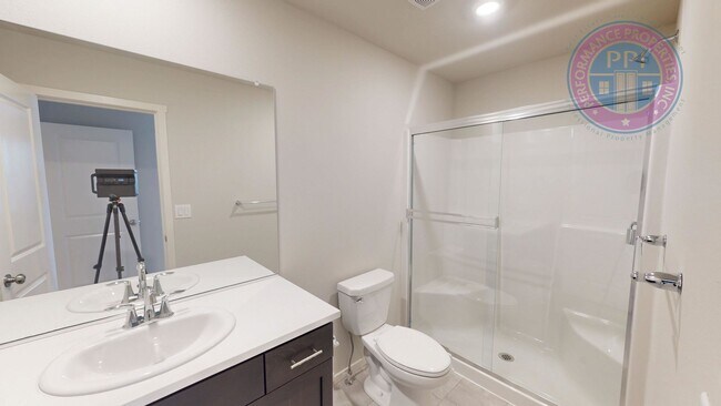 Building Photo - New Construction, Spring Creek / Stylish T...