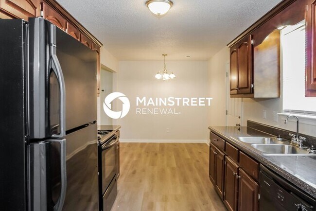 Building Photo - 3 Bedroom Pet-Friendly Home in Toney, AL with Main Street Renewal