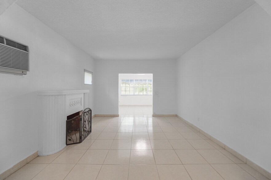 Building Photo - 1508 SW 13th Ave