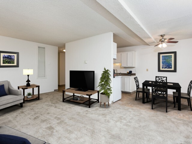 Primary Photo - Indian Hills Apartments