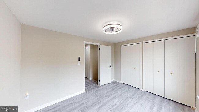Building Photo - 8551 Braxted Ln