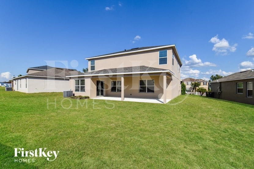 Building Photo - 13509 Laranja St