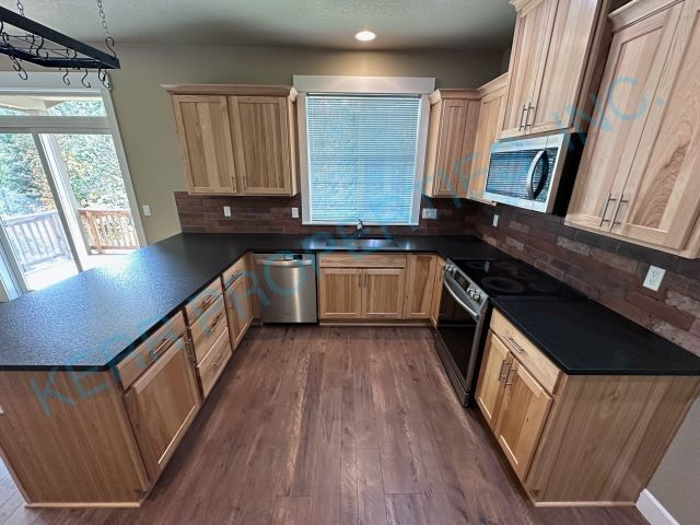 Building Photo - 1775 NE Currin Creek Dr