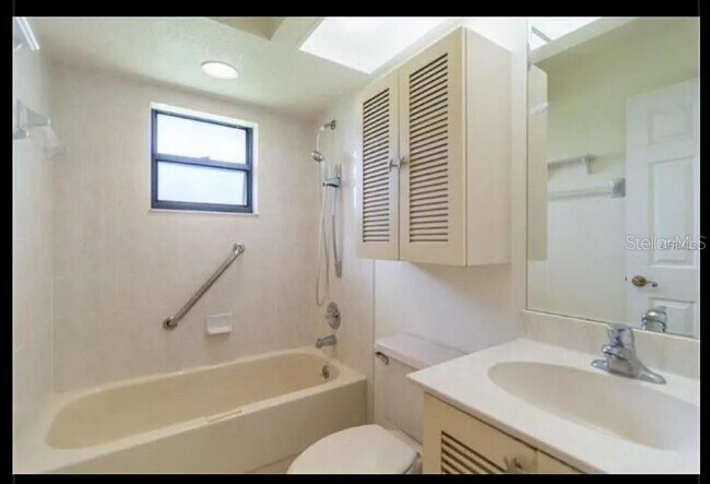 Building Photo - 25230 Campos Dr