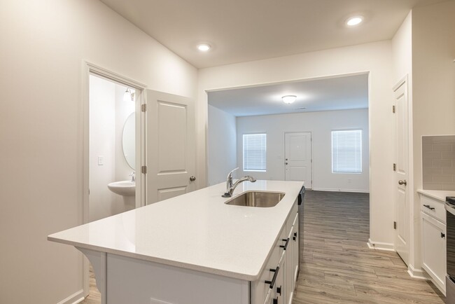 Building Photo - 1 Year Old 2-Bedroom Townhome in Lowell (M...