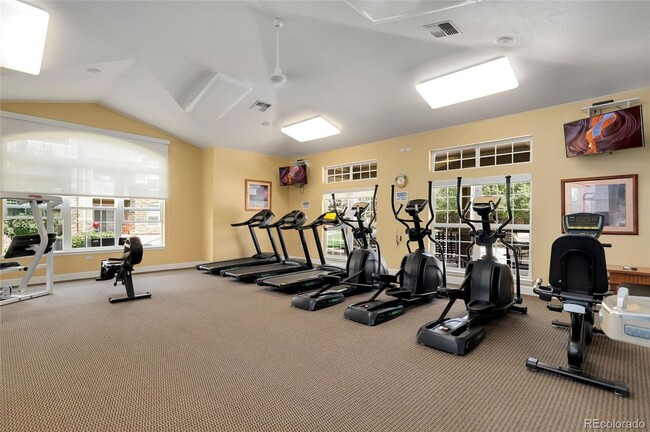 Building Photo - Maintenance Free Englewood Condo