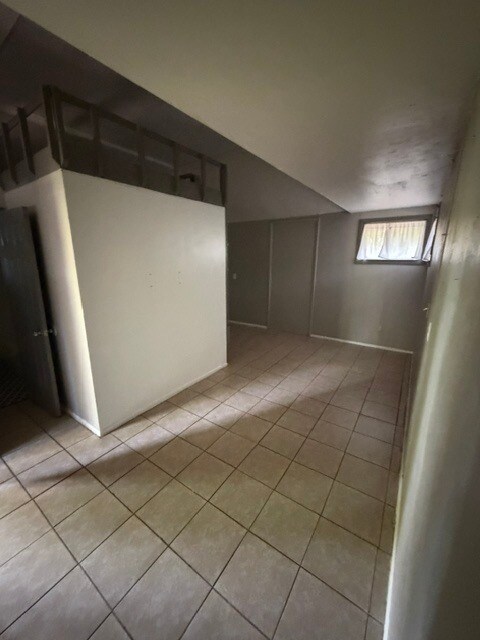 Building Photo - 508 NW 36th Dr