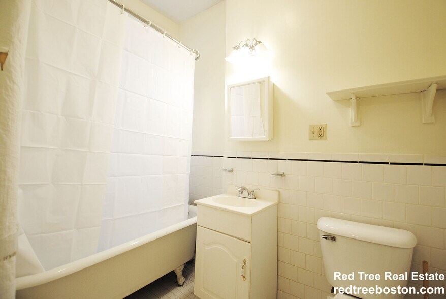 Building Photo - 19 Queensberry St