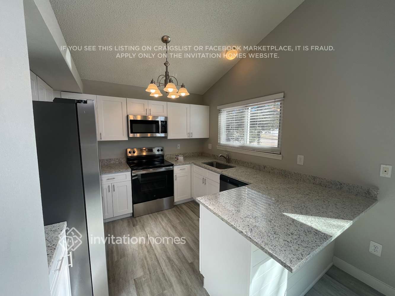 Building Photo - 9453 Cobblecrest Dr