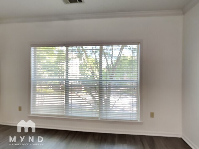 Building Photo - 4333 Dunwoody Park