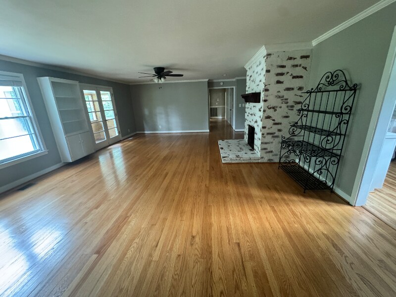 Building Photo - 432 Menees Ln