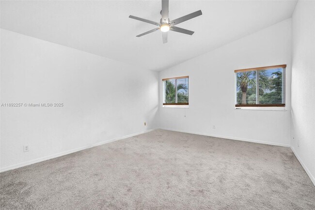 Building Photo - 1637 SW 156th Ave