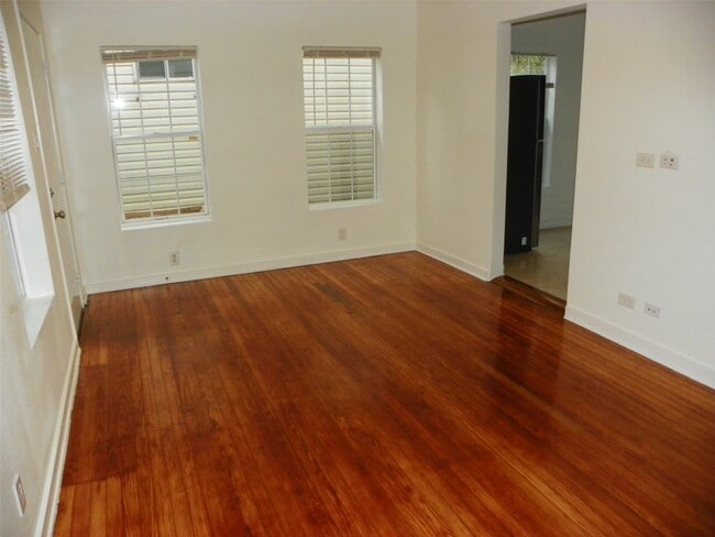 Building Photo - 4334 Jefferson St