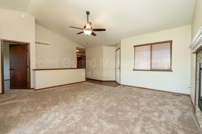 Building Photo - 711 Bristol Cir