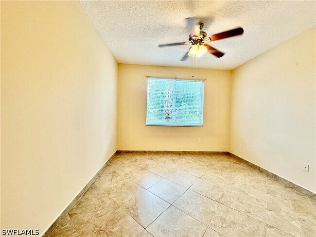 Building Photo - 1230 Reserve Way