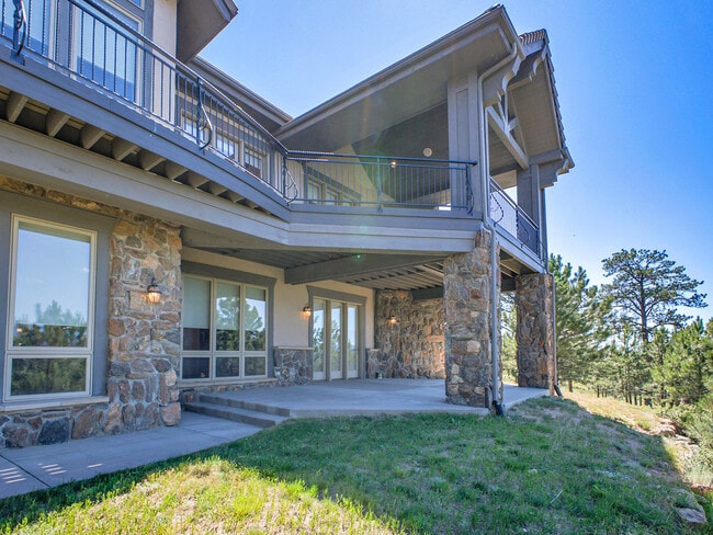 Building Photo - 30296 Snowbird Ln