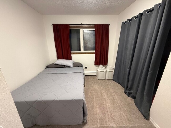 Building Photo - Century 21 Gold Rush - 2 Bed / 1 Bath Condo – West Fairbanks