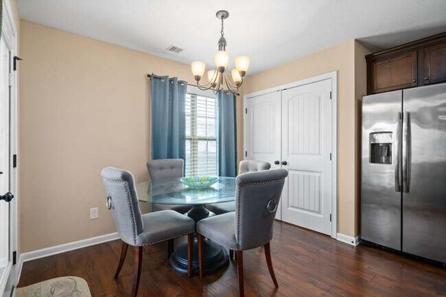 Building Photo - 3717 Tradewinds Terrace