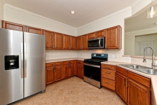 Building Photo - 111 Nassau Cir