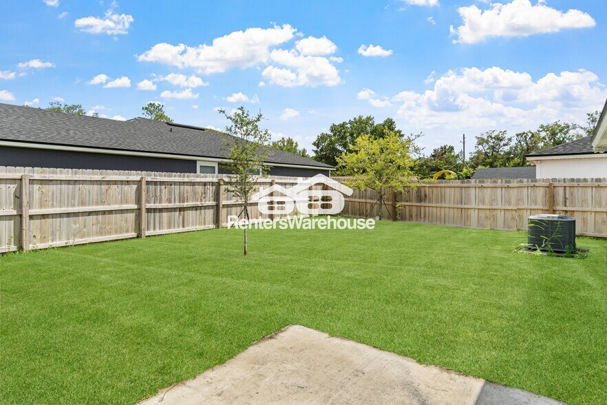 Building Photo - 4243 Matador Dr