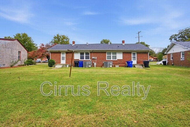 Building Photo - 3 Shelby St