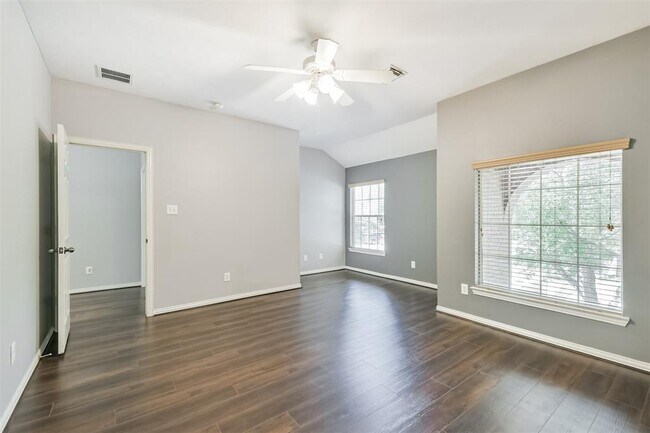 Building Photo - 10510 Barnstable Ct