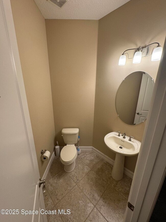 Building Photo - 3168 Lamanga Dr