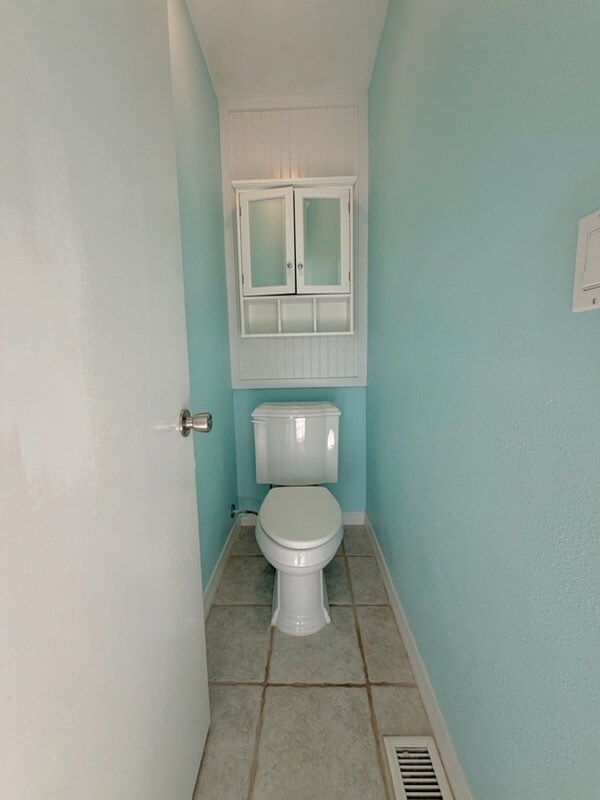 Building Photo - 723 Sailfish Dr