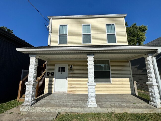 Building Photo - 2728 S 4th St