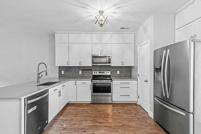 Building Photo - 110 Justice Farm Dr