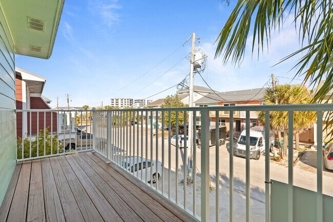 Building Photo - 13 Gulf Breeze Ct