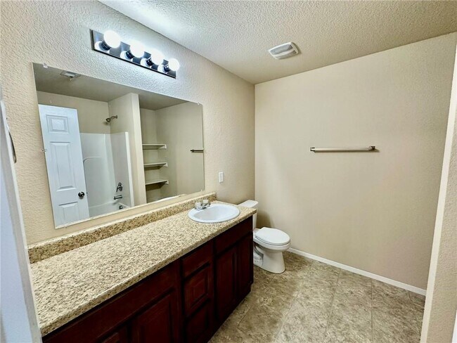 Building Photo - 816 NW 68th Ave