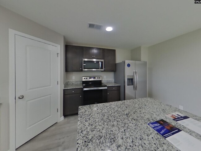 Building Photo - 308 Savannah Hills Dr