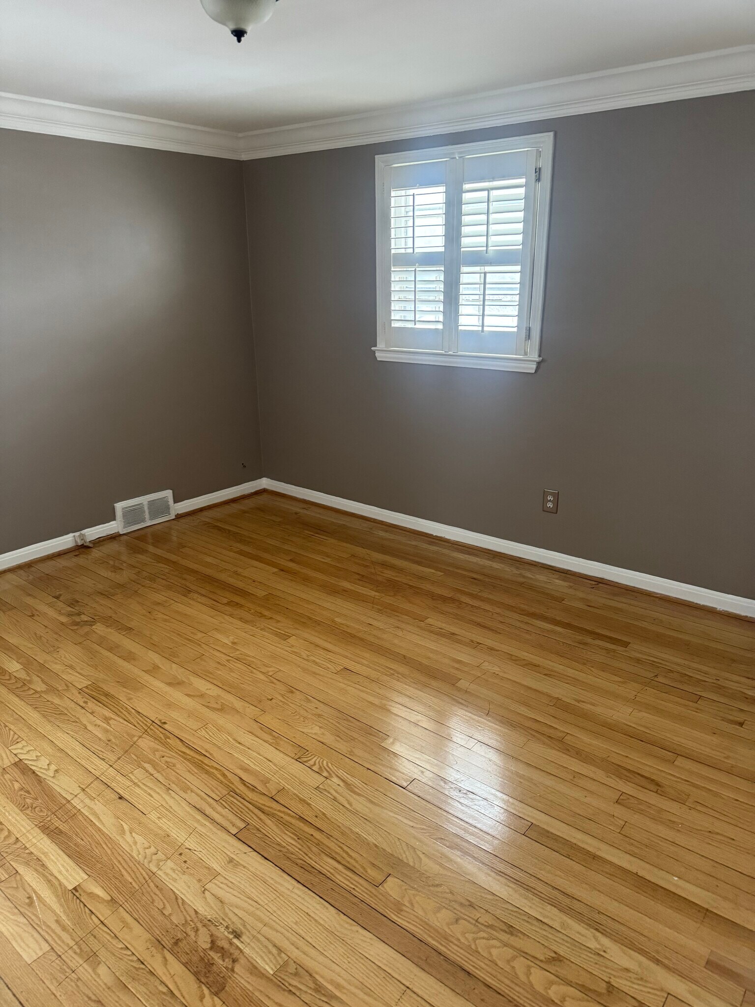 Building Photo - 25265 Coolidge Hwy