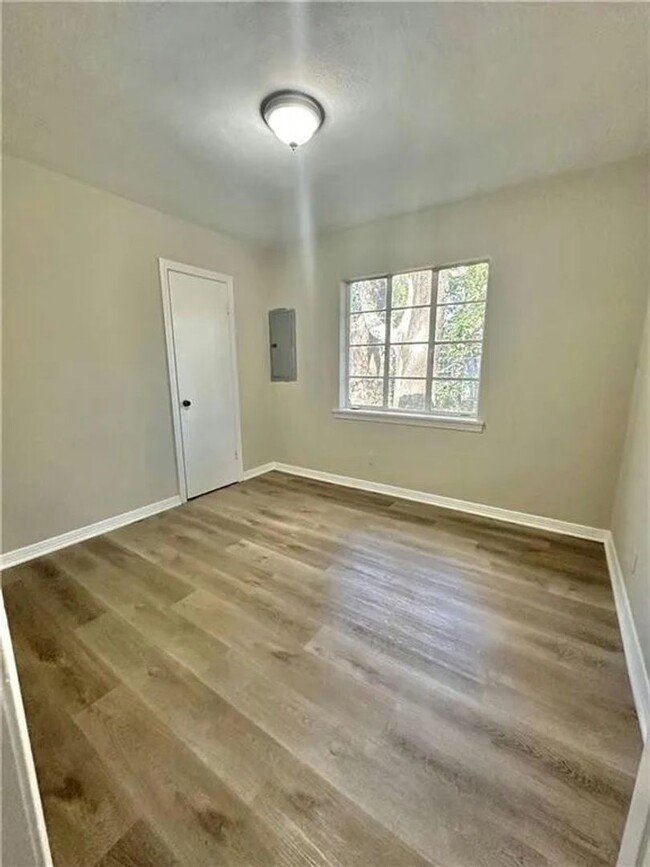 Building Photo - Beautiful 3BD/ 1BA Home for Rent- Mobile