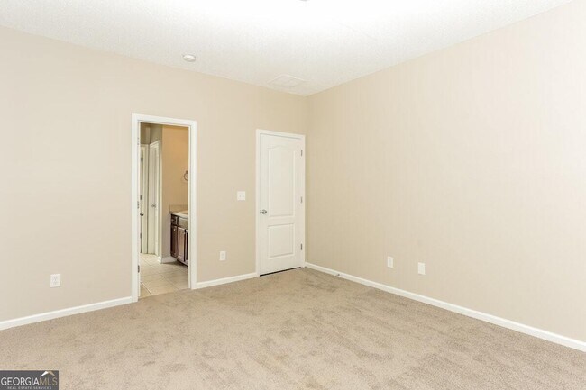 Building Photo - 154 Mineral Springs Ln