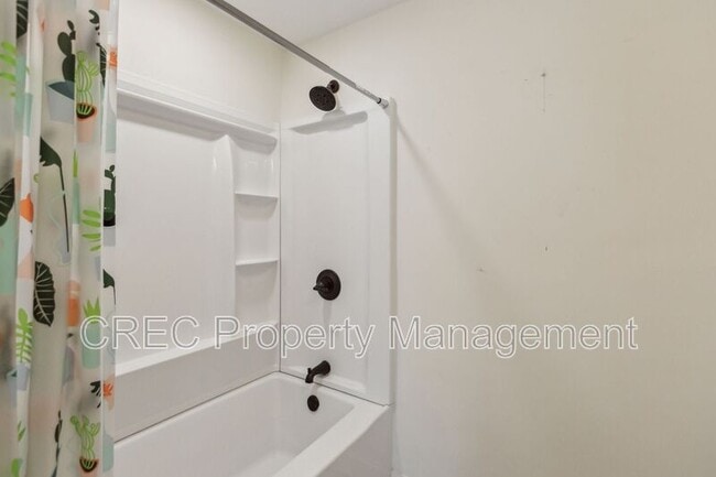 Building Photo - 2925 Alabama Dr