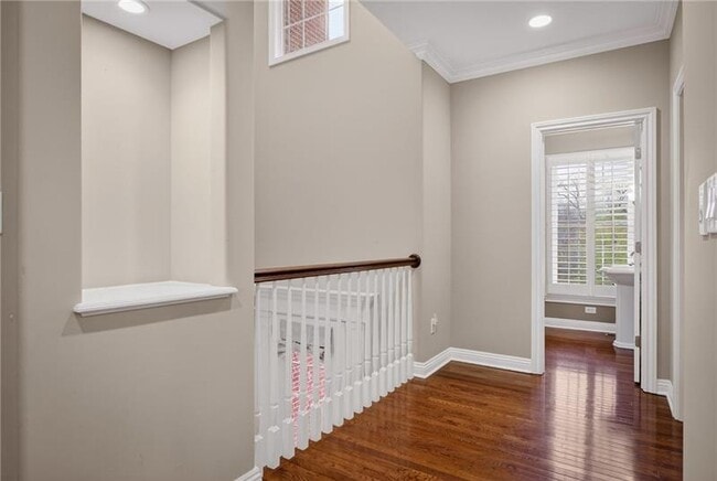 Building Photo - 402 Georgetowne Ct