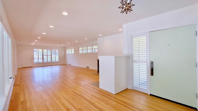 Building Photo - Broadmoor Mid-Century 3 Bedroom Ranch With...