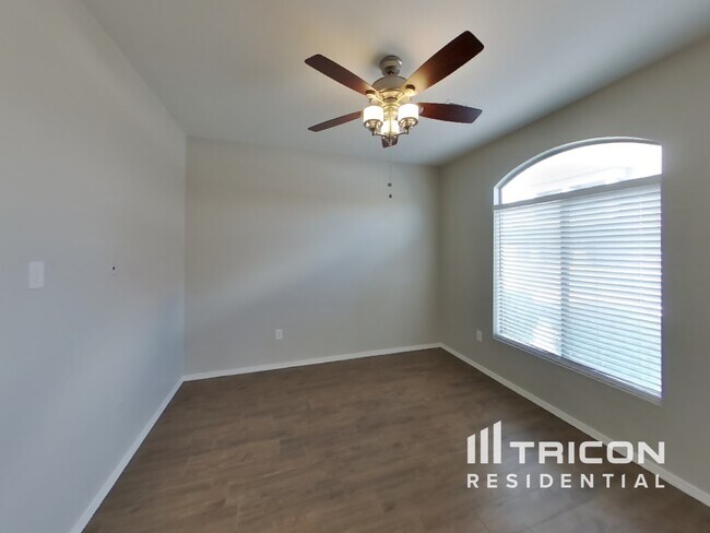 Building Photo - 17365 N Cave Creek Rd
