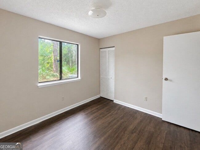 Building Photo - 109 Seaparc Cir