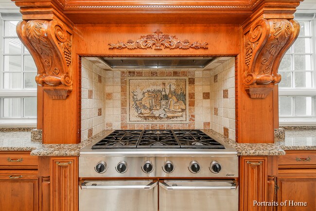 Building Photo - 5S550 Radcliff Rd